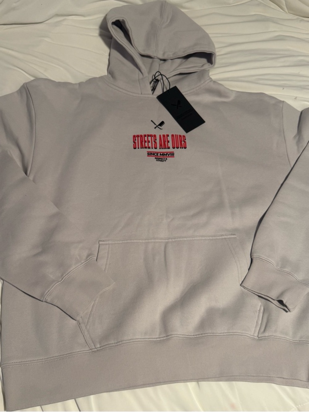 Distorted people Streets Are Ours Light Gray Hoodie men’s medium. E6